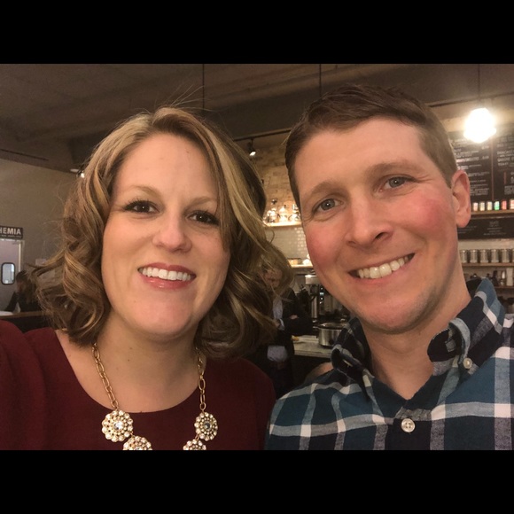 Meet your Posher, Sara - Picture 1 of 1